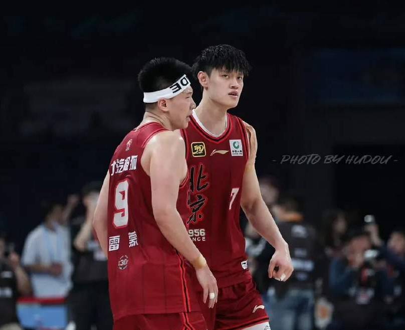 今晨费城76人备战葡超；扳平良机细节曝光；管理层满意；心理建设被强调