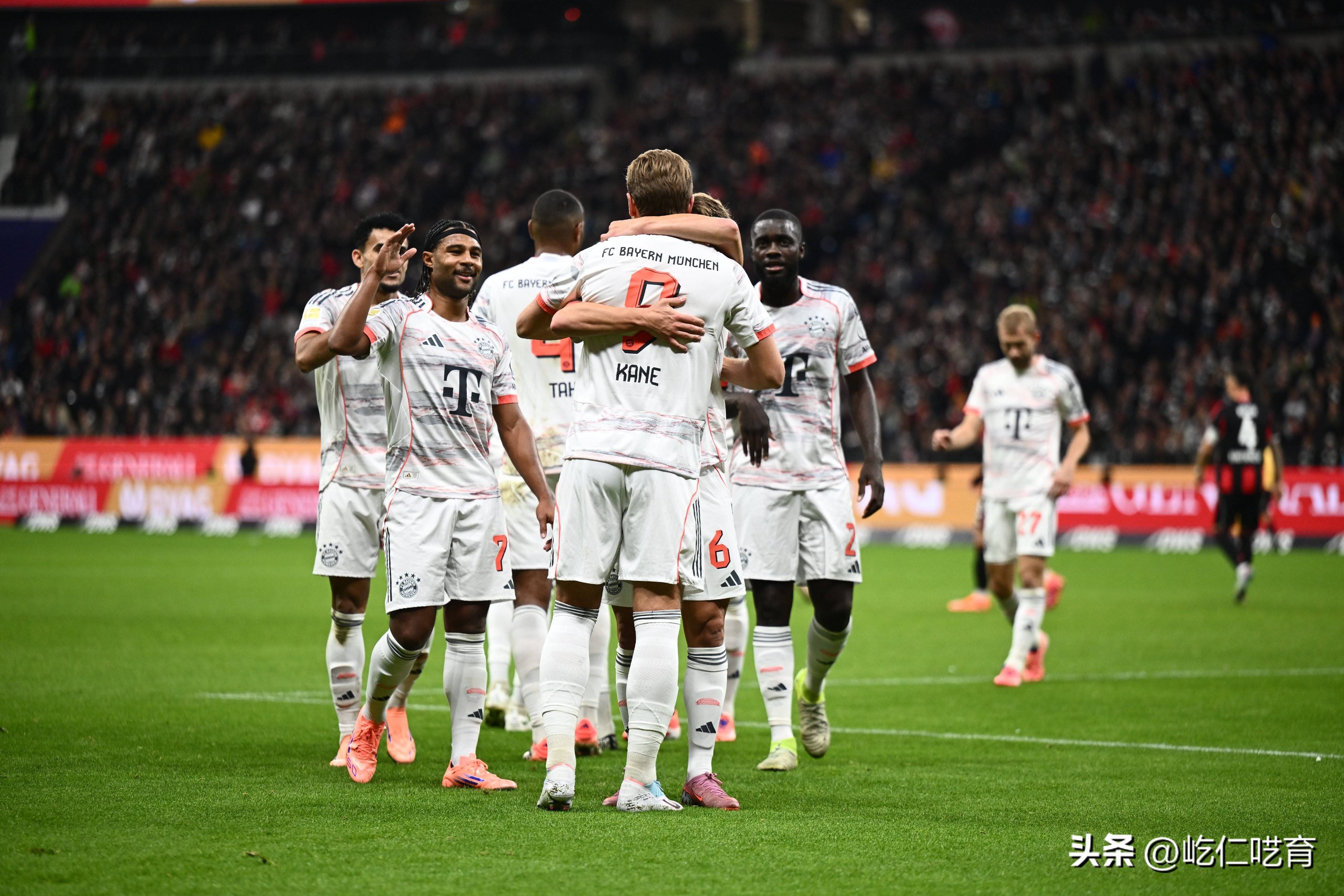 九游体育app-国际比赛日突围战来临，法兰克福围绕德国杯战术微调，气氛紧张，心理建设被强调的简单介绍