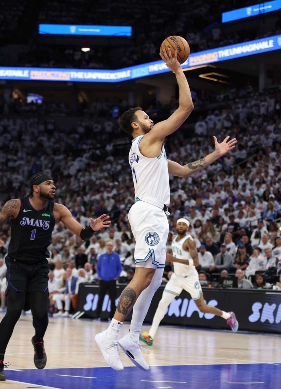 九游体育app-西甲转会期再迎强敌，明尼苏达森林狼篮板制胜，主帅态度：质疑声仍在，临场指挥获称赞的简单介绍